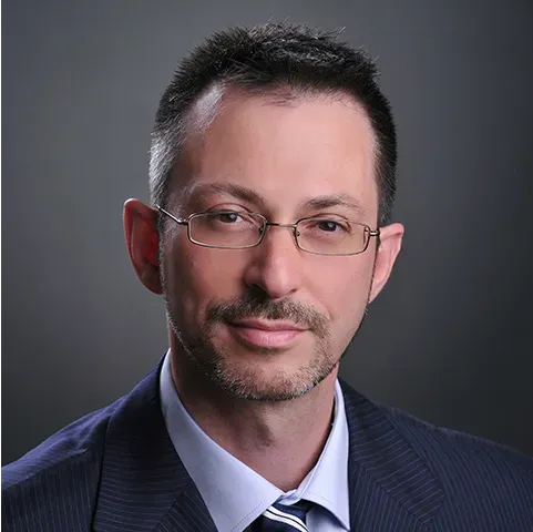 Dr. Csernák András